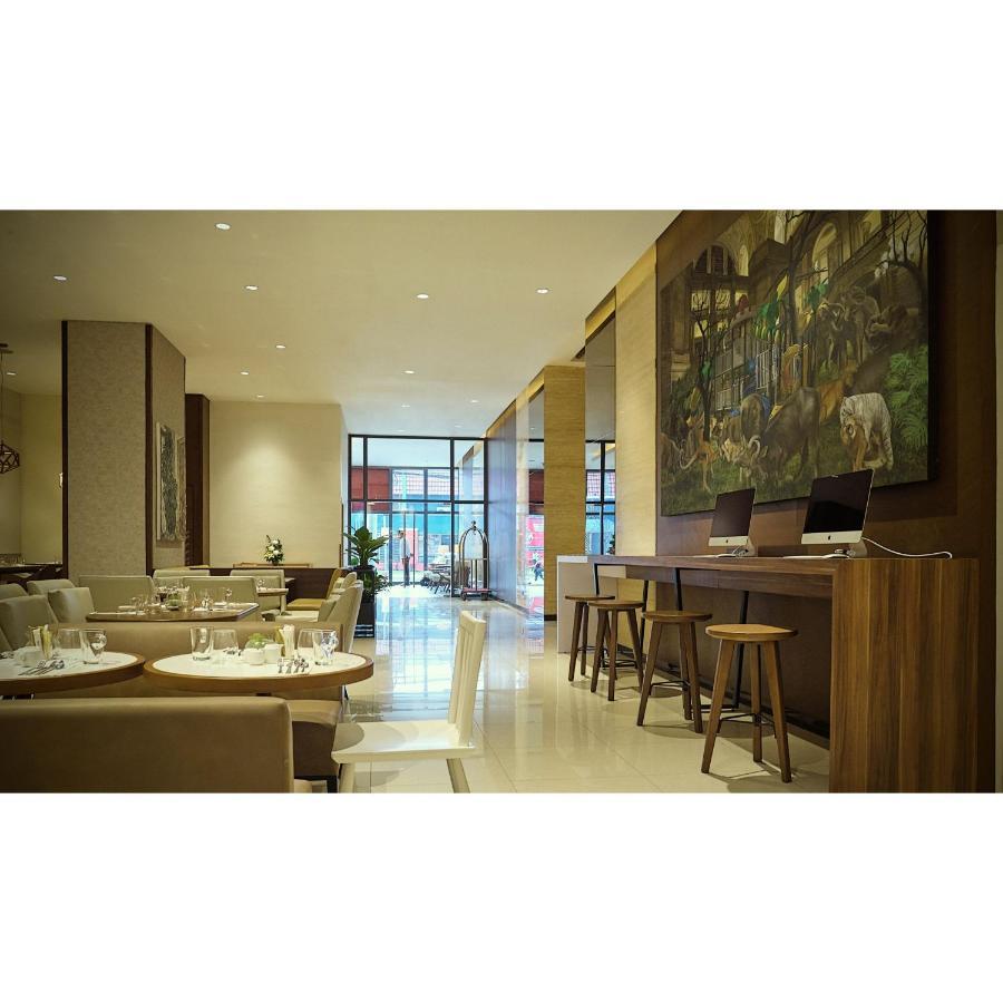 Summit Hotel Greenhills Quezon City Eksteriør billede