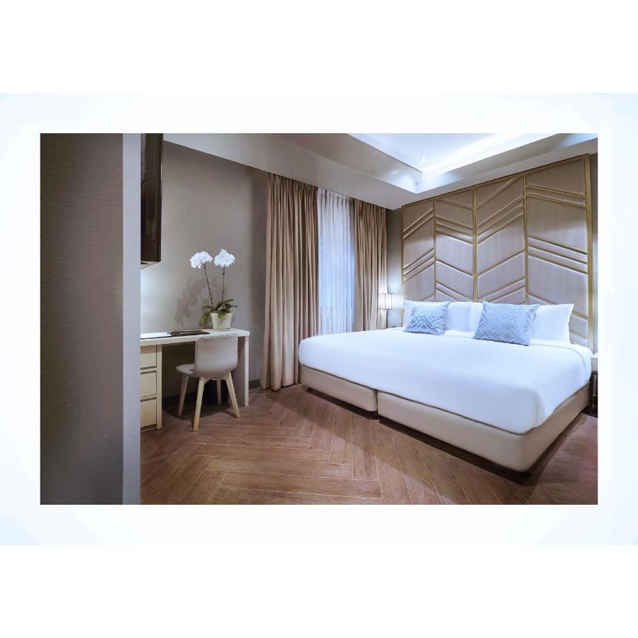 Summit Hotel Greenhills Quezon City Eksteriør billede